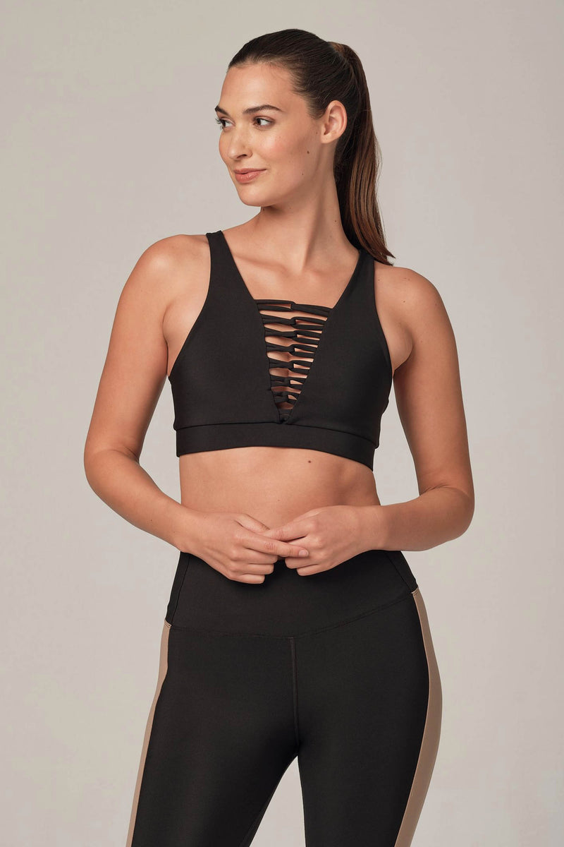 Black is timeless - New #9two5fit bras and leggings feel like perfection.  #dressedtothenines #NewCol…